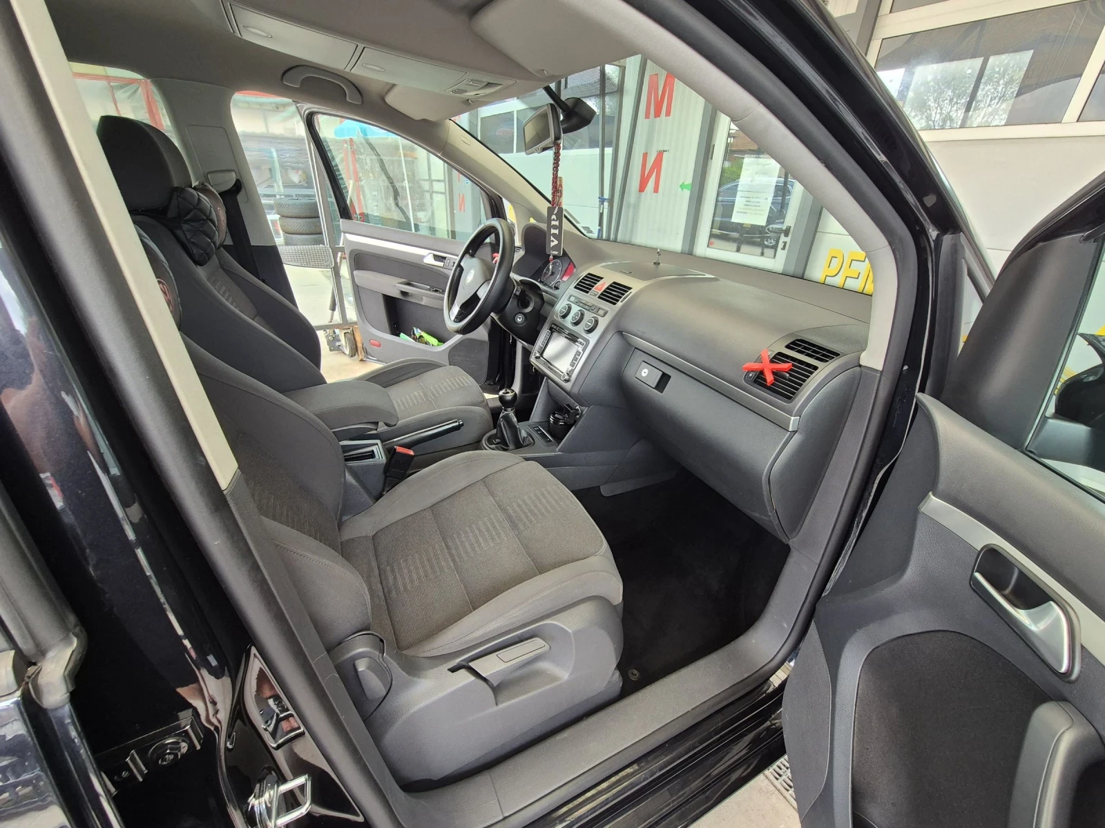 VW Touran 2.0TDI 170кс. Фейслифт  - изображение 8