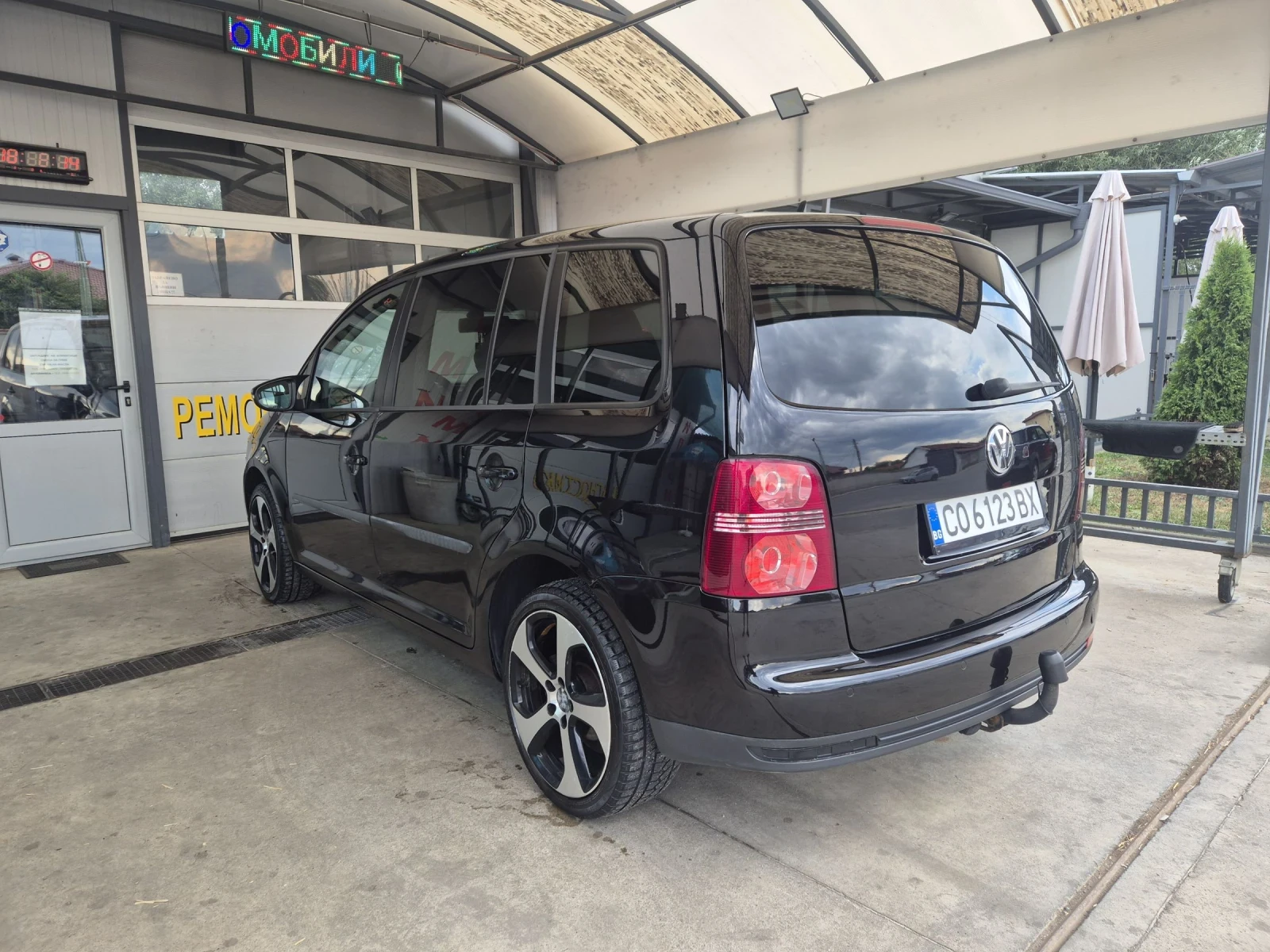 VW Touran 2.0TDI 170кс. Фейслифт  - изображение 4