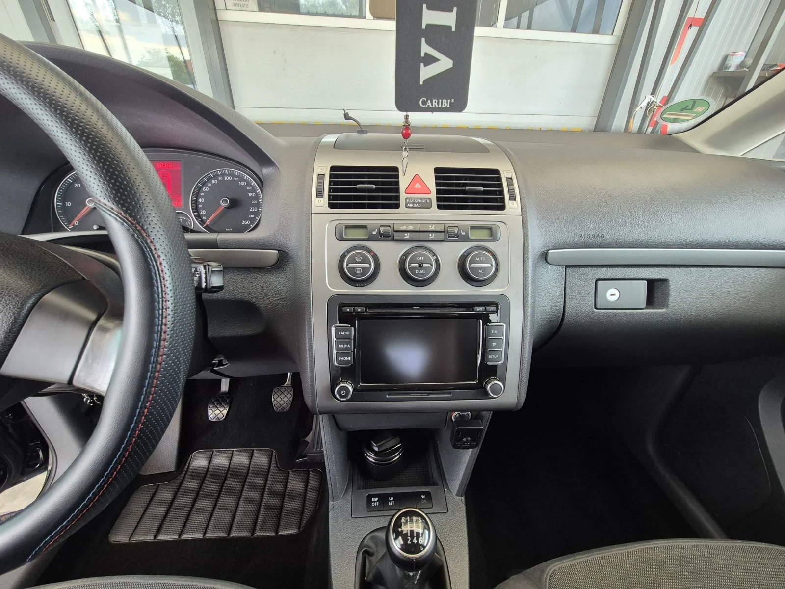 VW Touran 2.0TDI 170кс. Фейслифт  - изображение 10