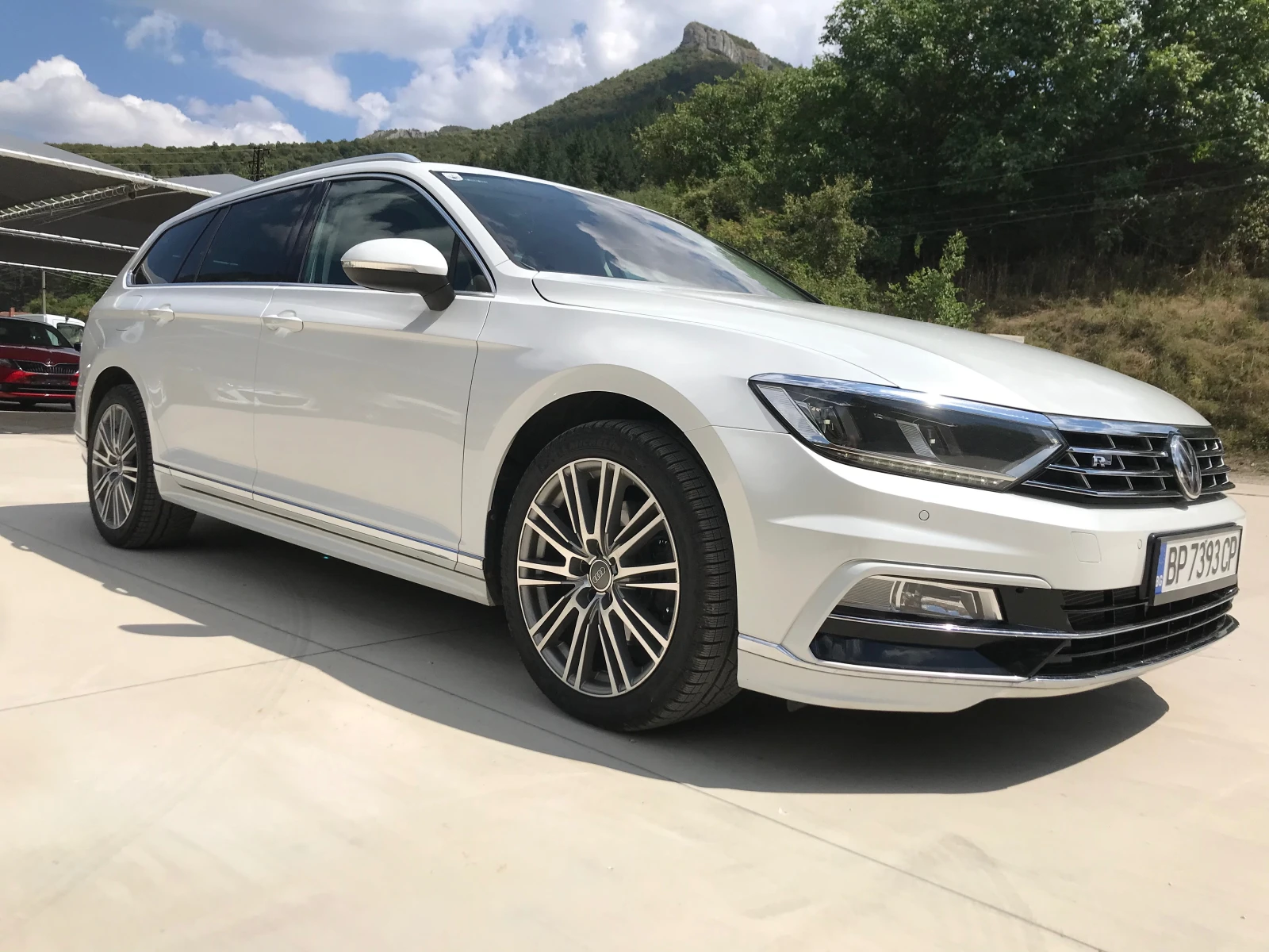 VW Passat 2, 0tdi.190k.R-line. - изображение 2