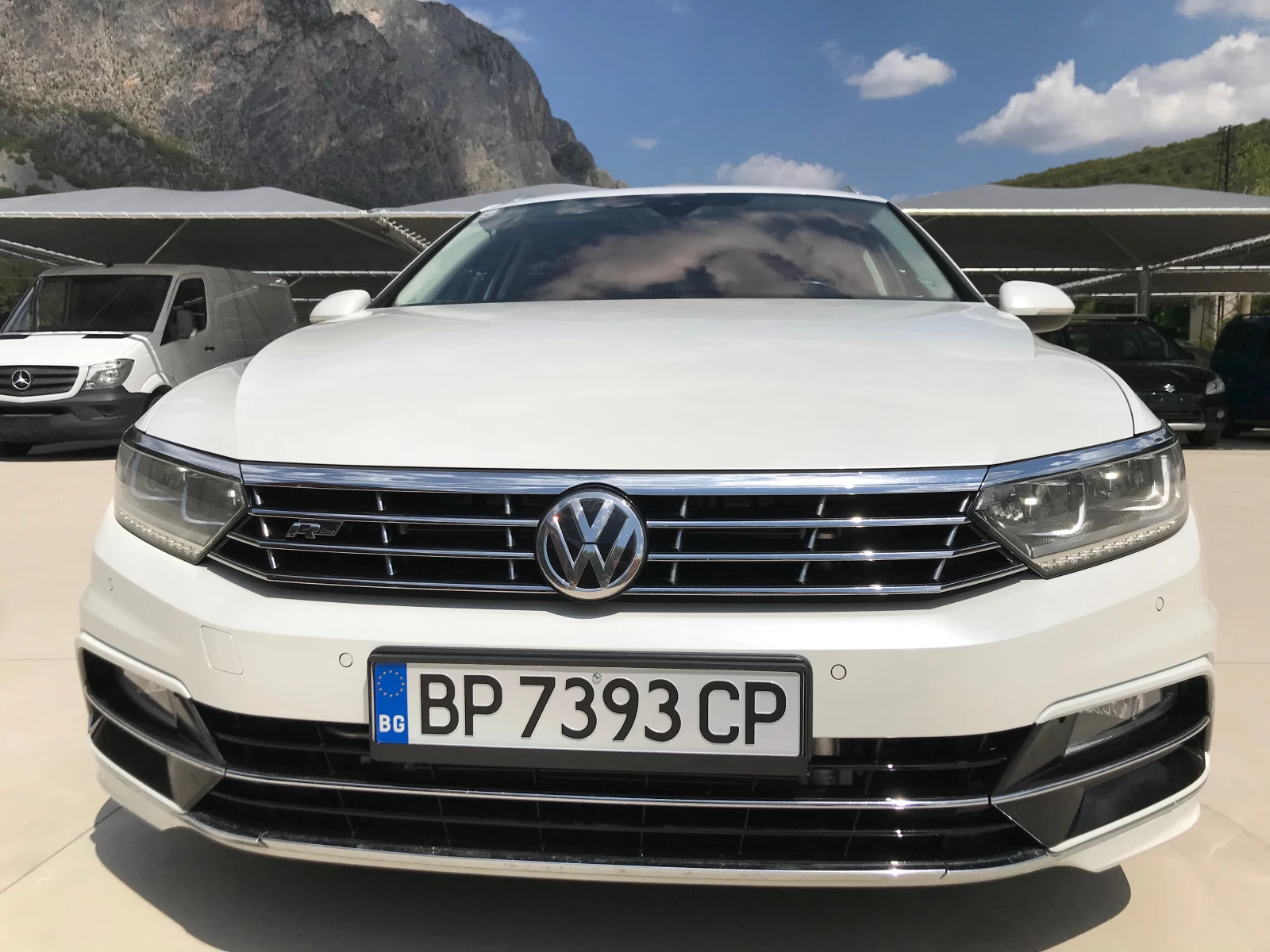 VW Passat 2, 0tdi.190k.R-line. - изображение 10
