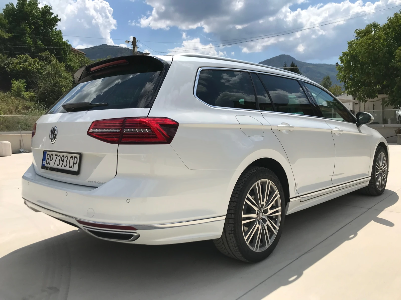 VW Passat 2, 0tdi.190k.R-line. - изображение 5