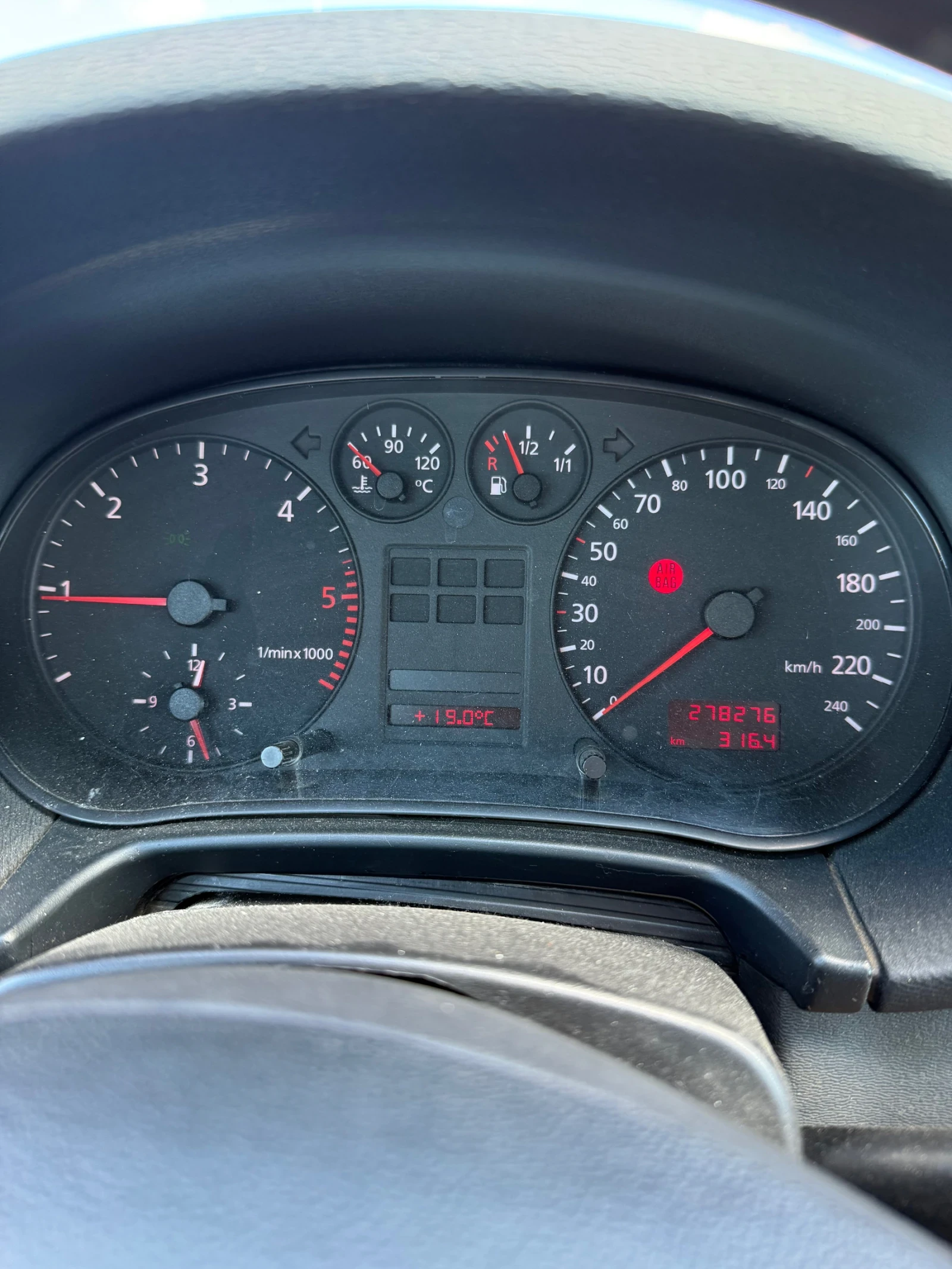 Audi A3 1.9 TDI - 90кс. - изображение 8