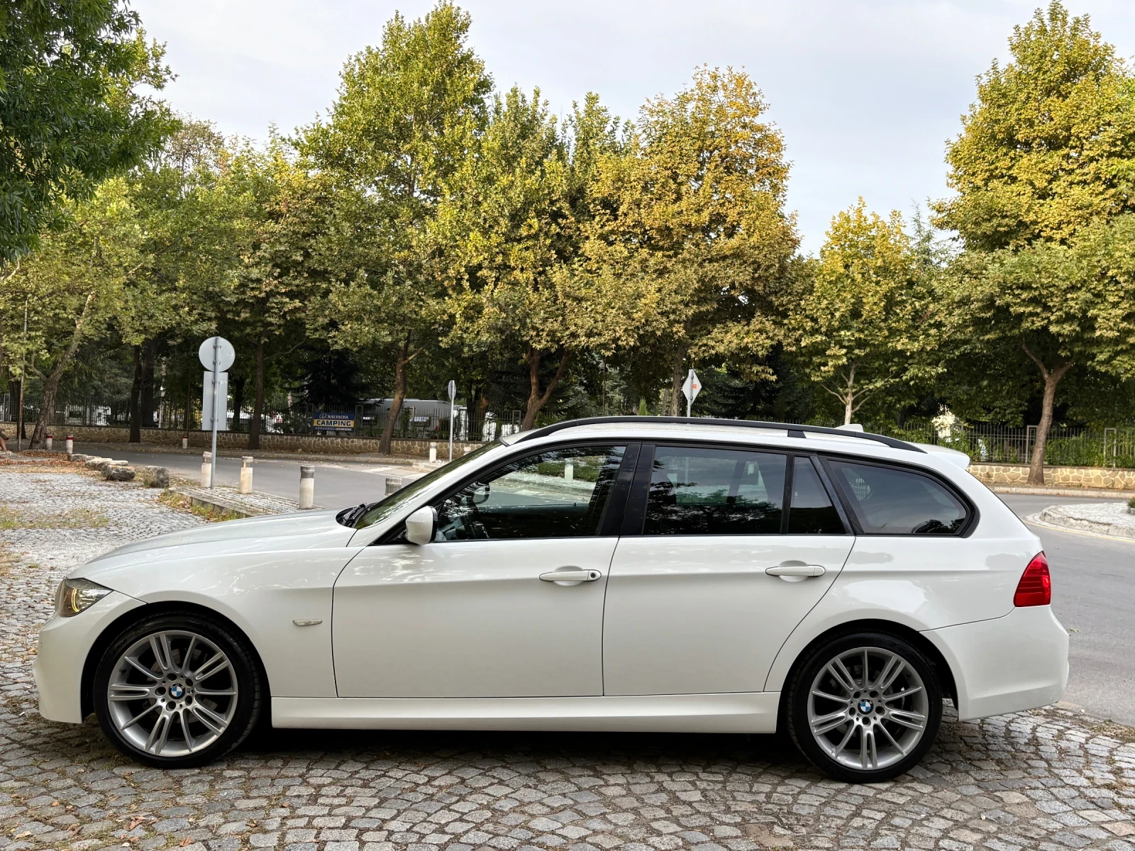 BMW 320 M-PACK* X-DRIVE* NAVI* FACELIFT*  - изображение 5