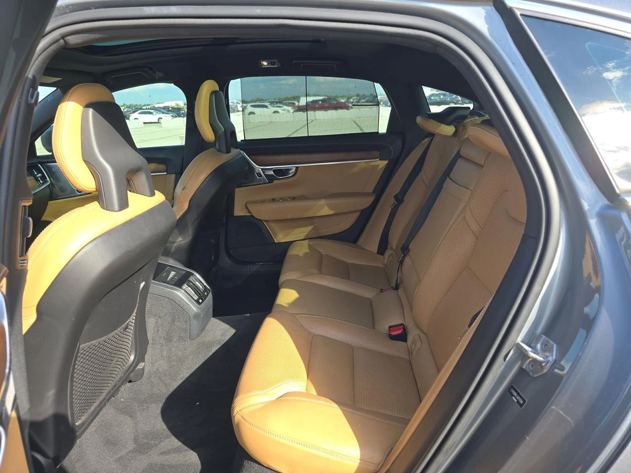 Volvo S90 Bower&Wilkins* T6 INSC* * HeadUp* Distronic*  | Mobile.bg   12