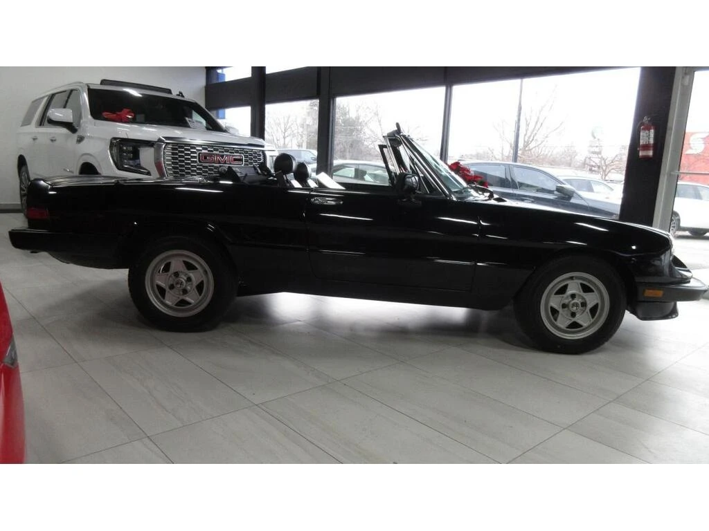 Alfa Romeo Spider * Graduate Spyder Injection * CARFAX * ���� �� �� | Mobile.bg � ����������� 3