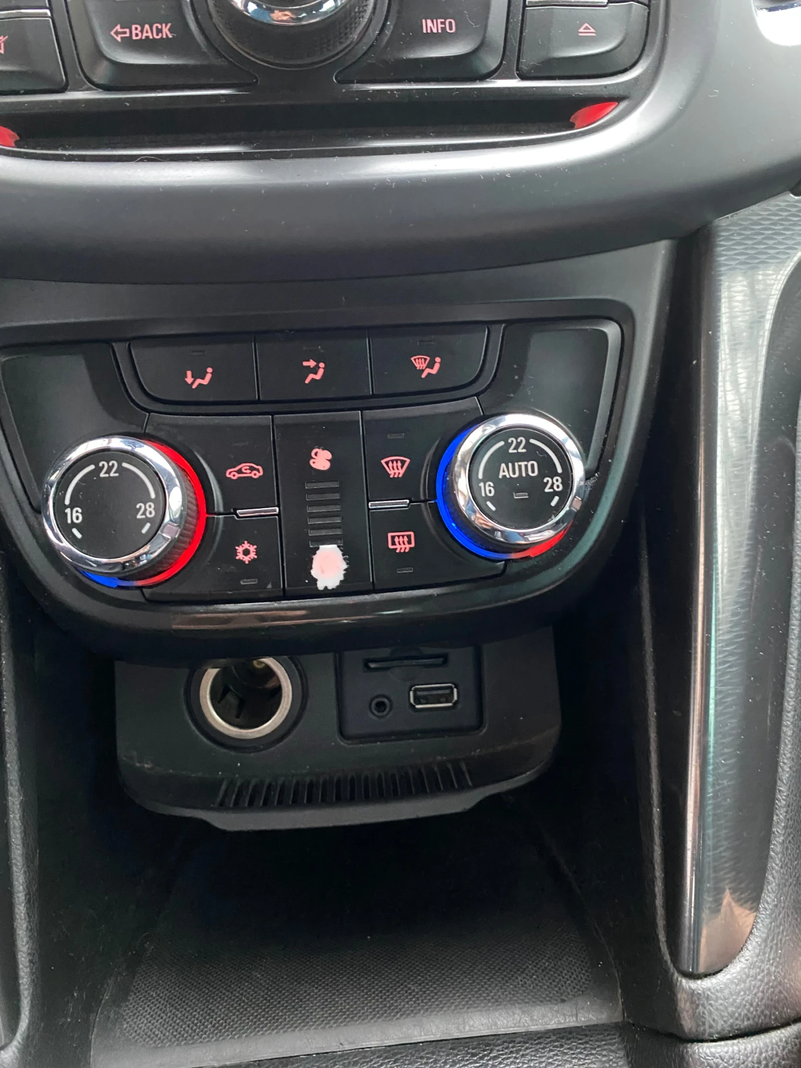 Opel Zafira  - изображение 9