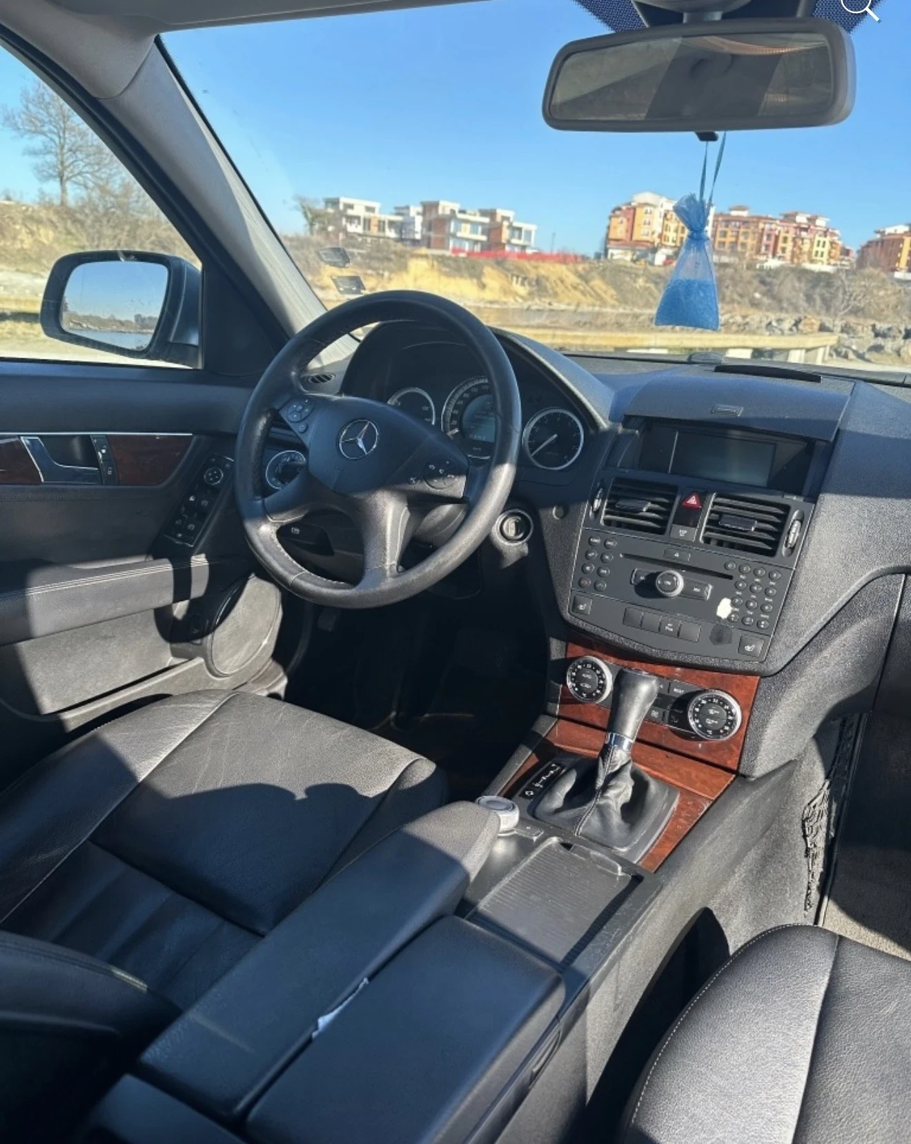 Mercedes-Benz C 300  - изображение 4