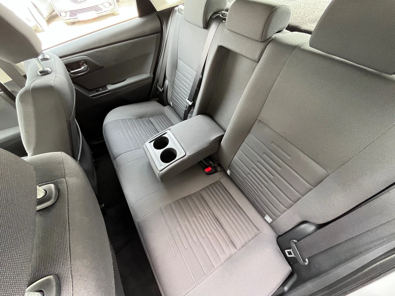 Toyota Auris 1.8Hybrid Active - �������� ������� � Toyota | Mobile.bg � ����������� 13