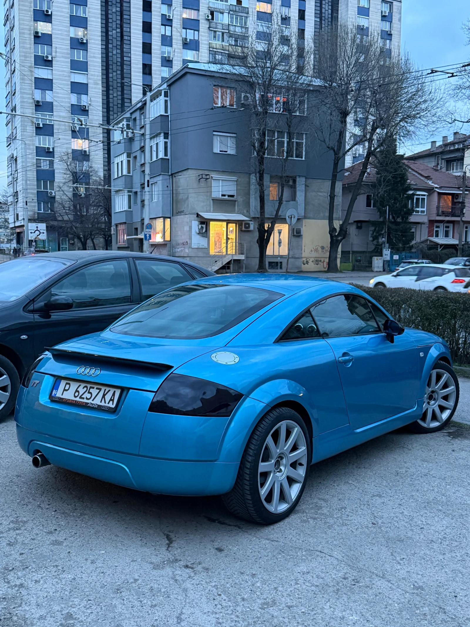 Audi Tt TT - 1.8t / 180 кс, снимка 3 - Автомобили и джипове - 53974430