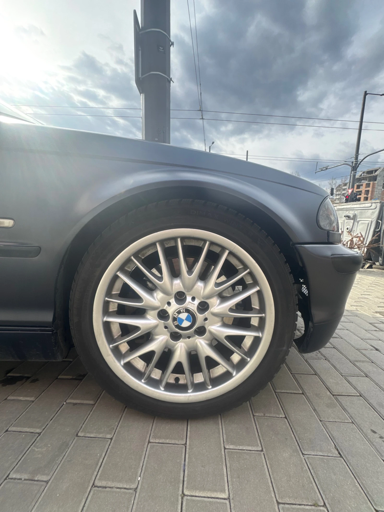 BMW 330, снимка 7 - Автомобили и джипове - 54158633