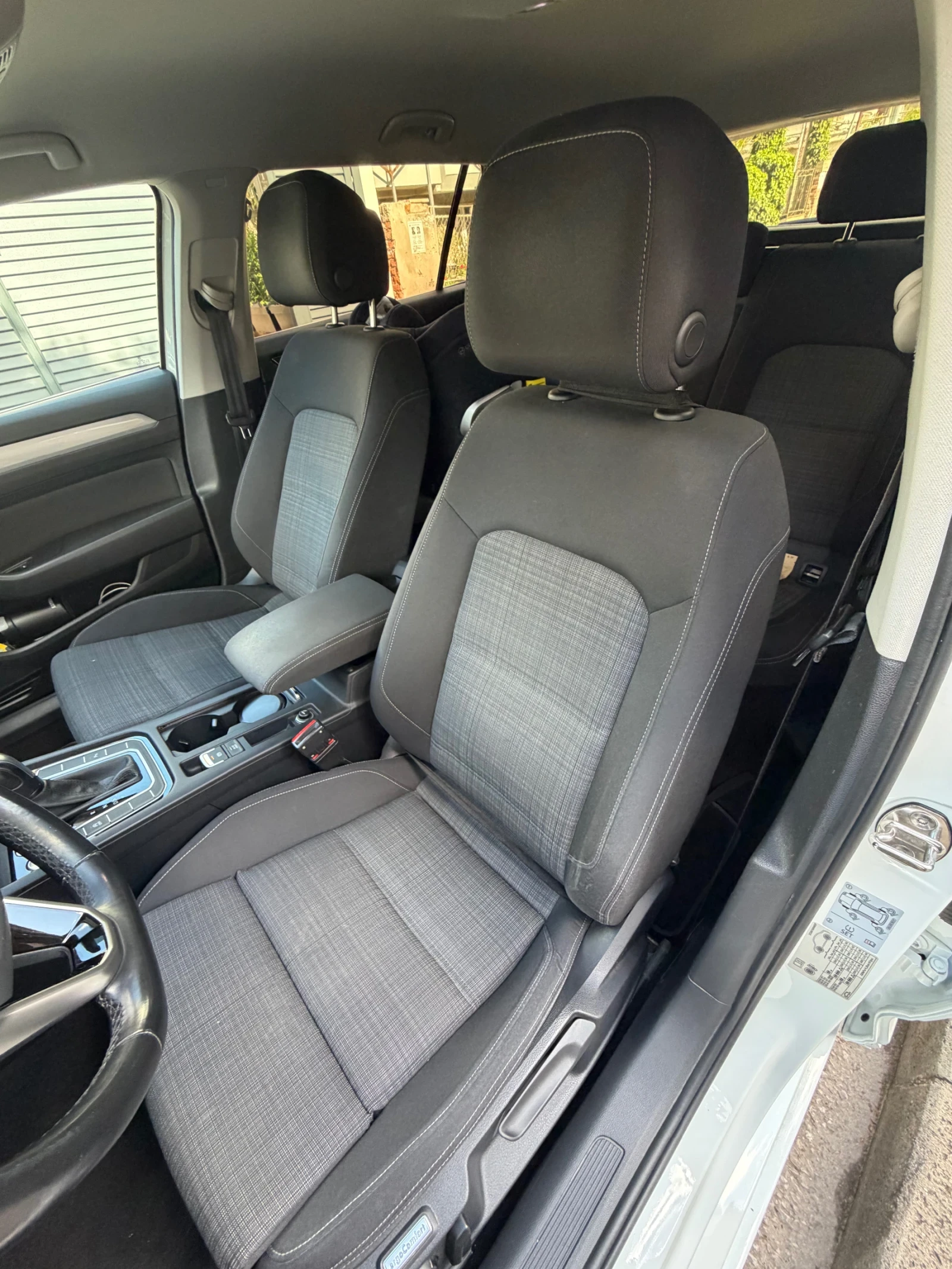 VW Passat, снимка 6 - Автомобили и джипове - 54325190