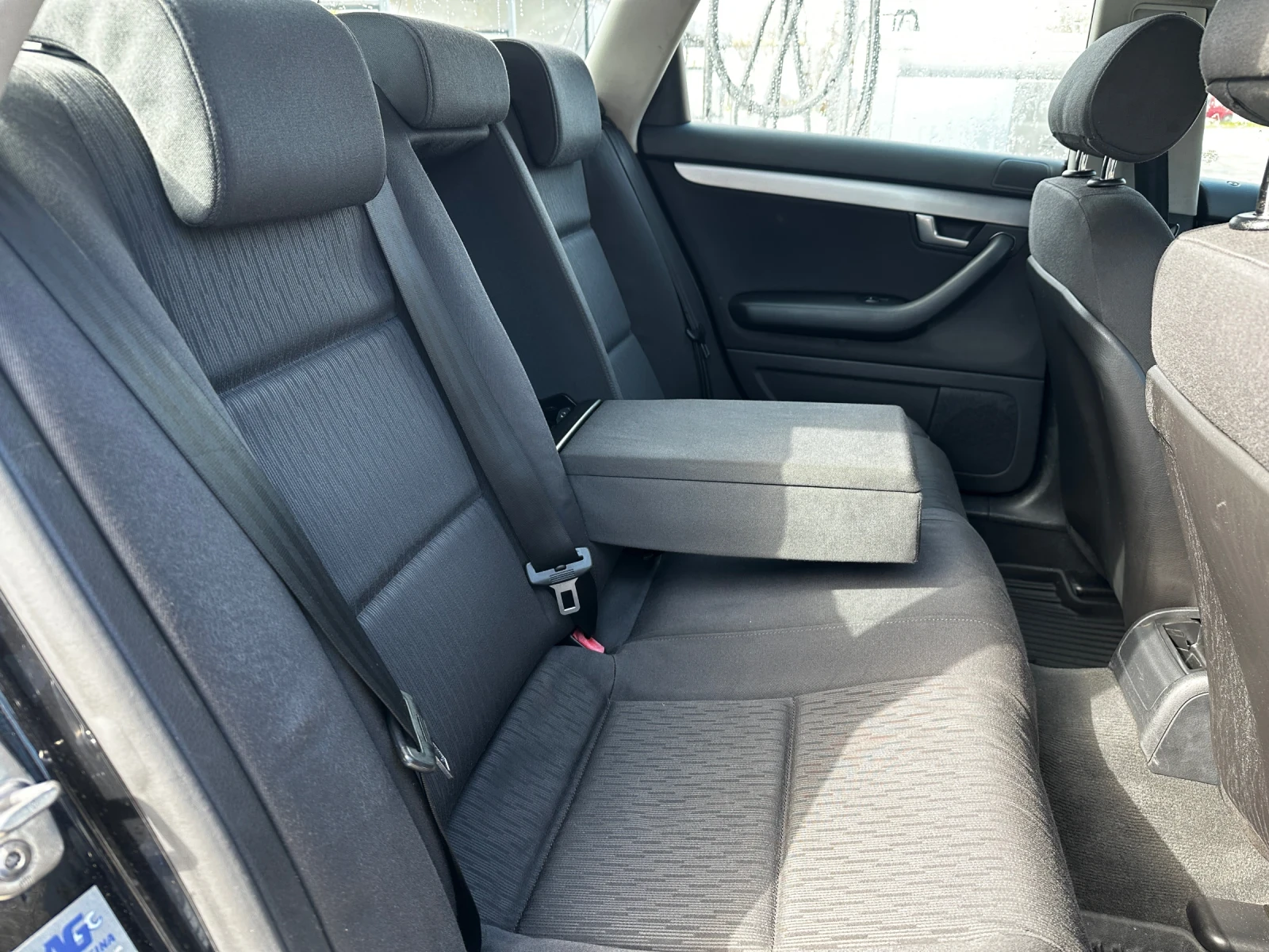 Audi A4 1.9тди, снимка 14 - Автомобили и джипове - 54424617