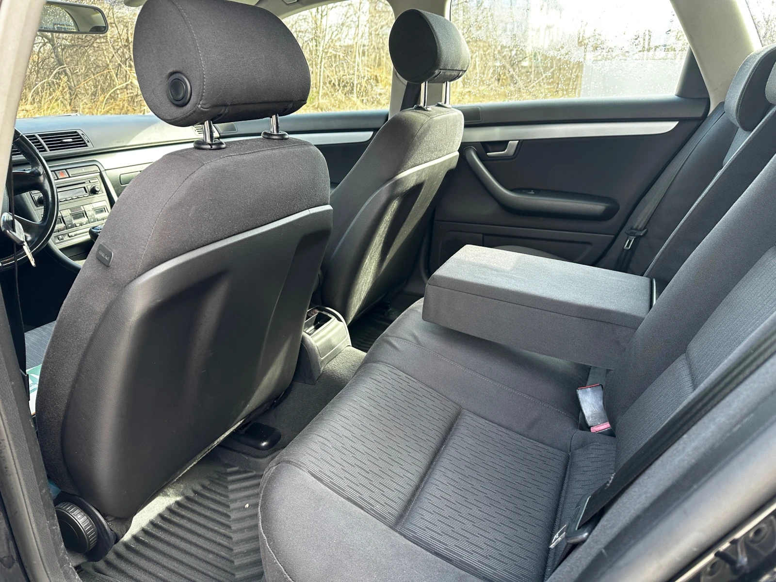 Audi A4 1.9тди, снимка 13 - Автомобили и джипове - 54424617