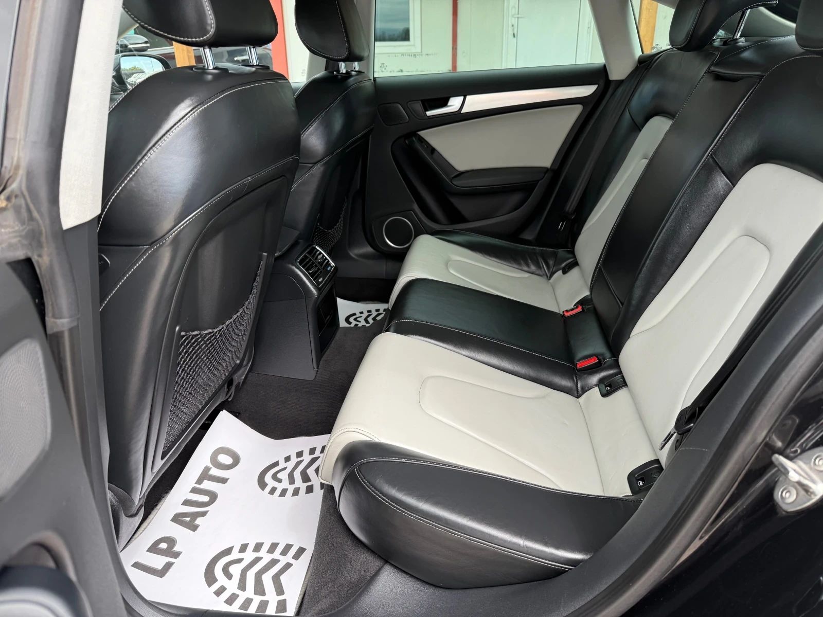 Audi A5 3.0tdi* 239k.c* 4x4* FULL OPTION* TOP, снимка 12 - Автомобили и джипове - 54544021