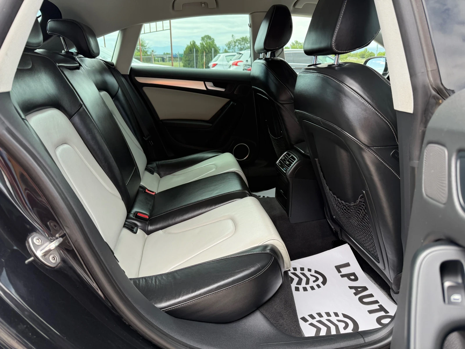 Audi A5 3.0tdi* 239k.c* 4x4* FULL OPTION* TOP, снимка 11 - Автомобили и джипове - 54544021