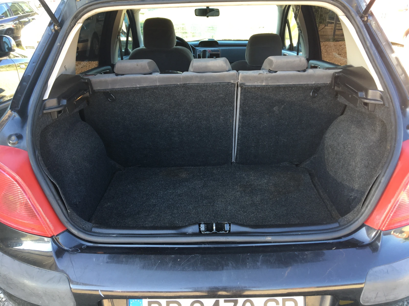 Peugeot 307 2.0HDI 90kc, снимка 14 - Автомобили и джипове - 54770186