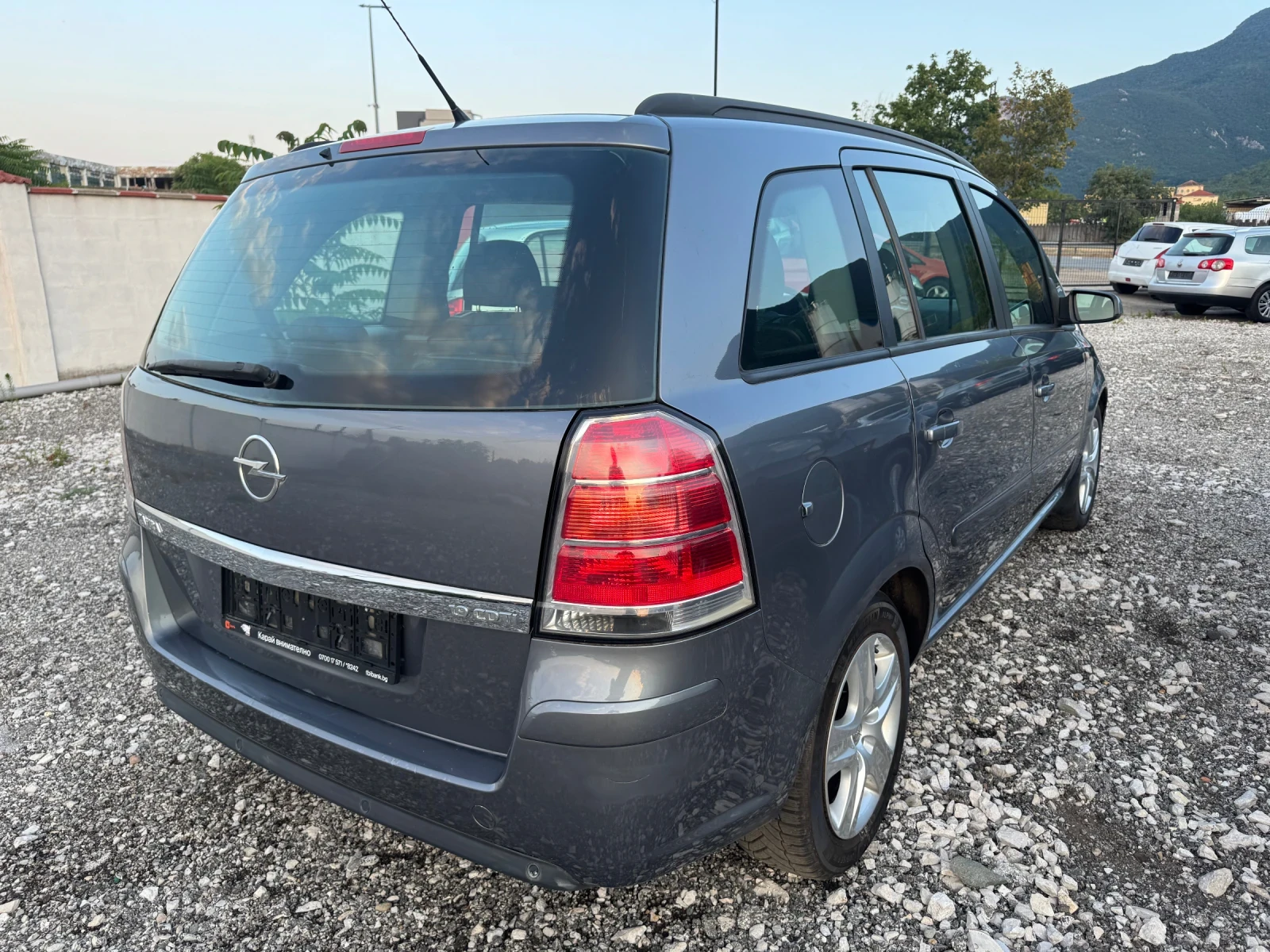 Opel Zafira 1.9CDTI 6ck  7m, снимка 5 - Автомобили и джипове - 54935491