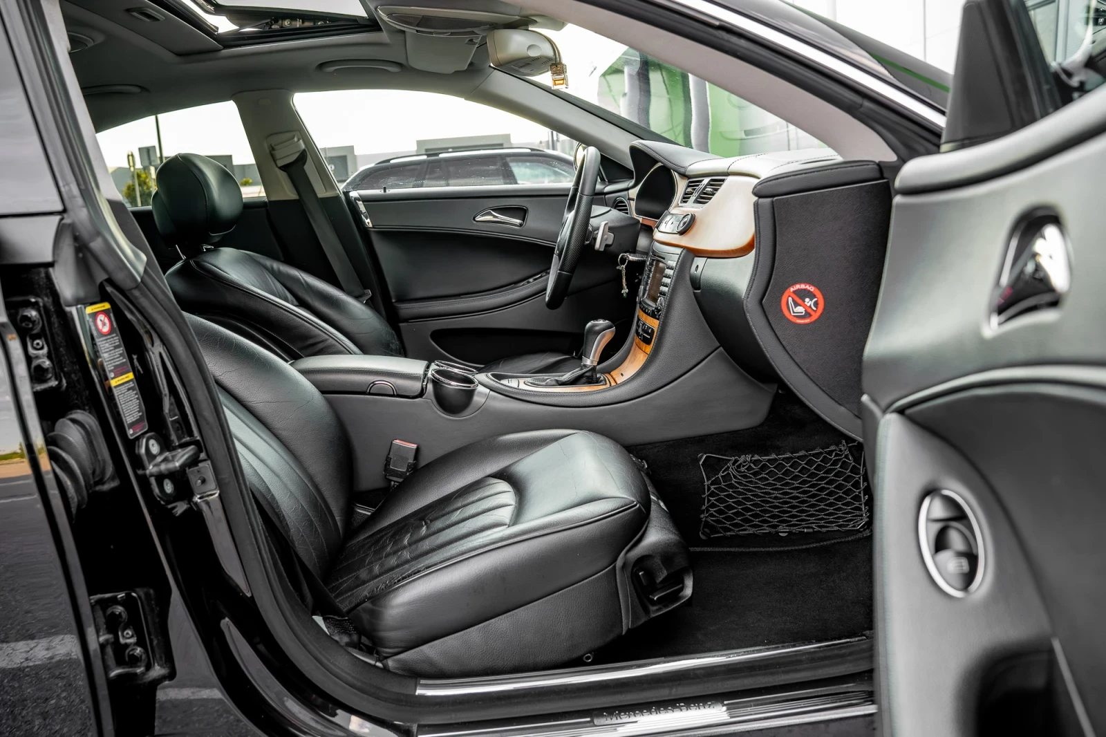 Mercedes-Benz CLS 350 W219 | Harman Kardon | Bi-Xenon | 19" AMG , снимка 9 - Автомобили и джипове - 55025682