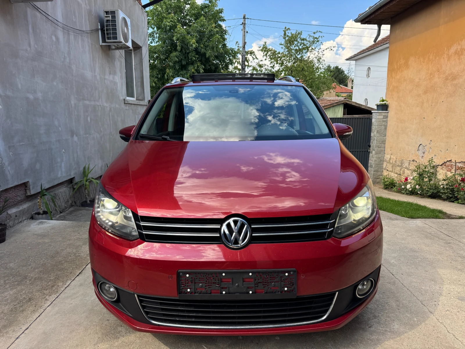 VW Touran 2.0TDi, снимка 5 - Автомобили и джипове - 55087548
