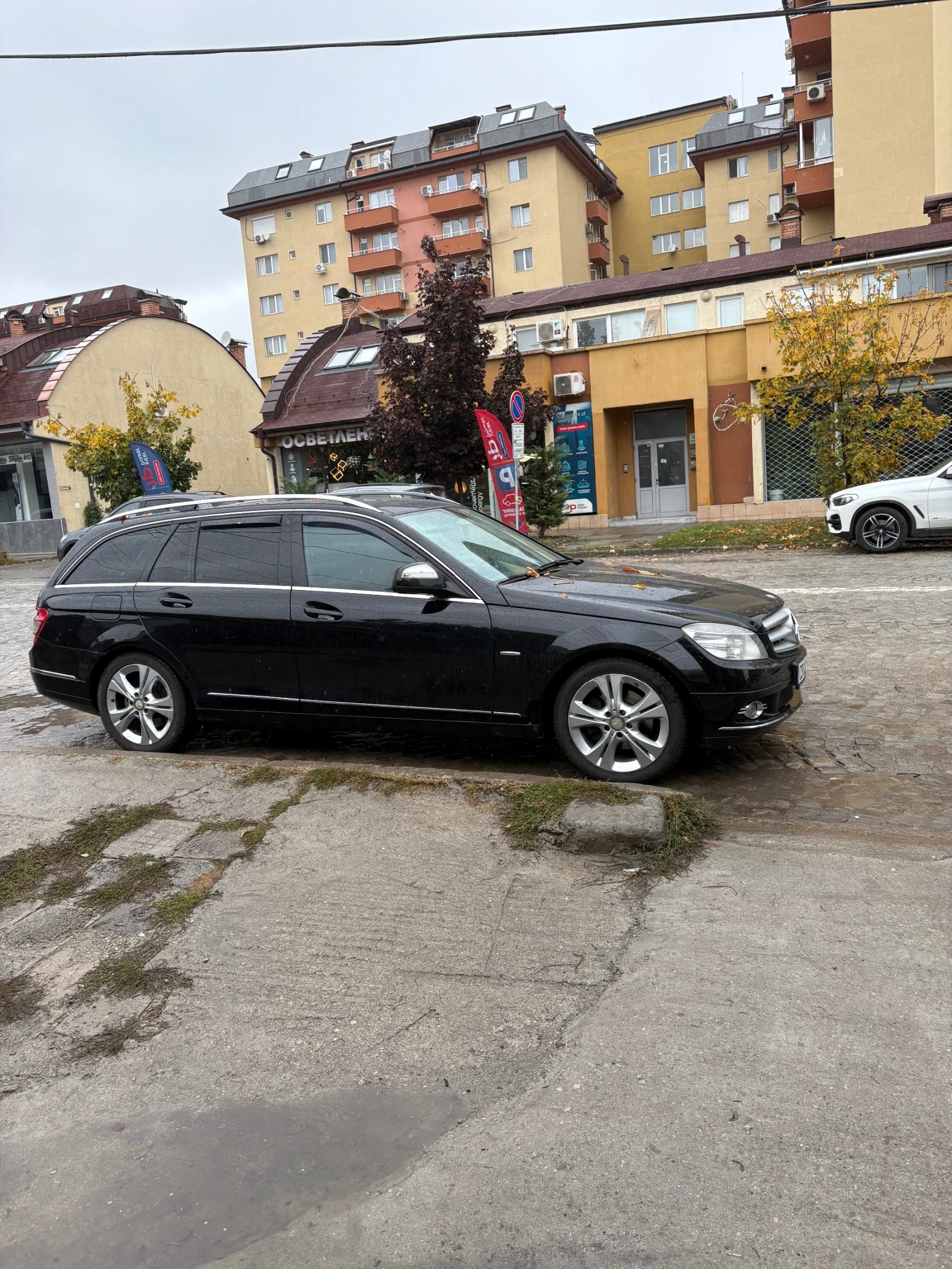 Mercedes-Benz C 200, снимка 12 - Автомобили и джипове - 55112549
