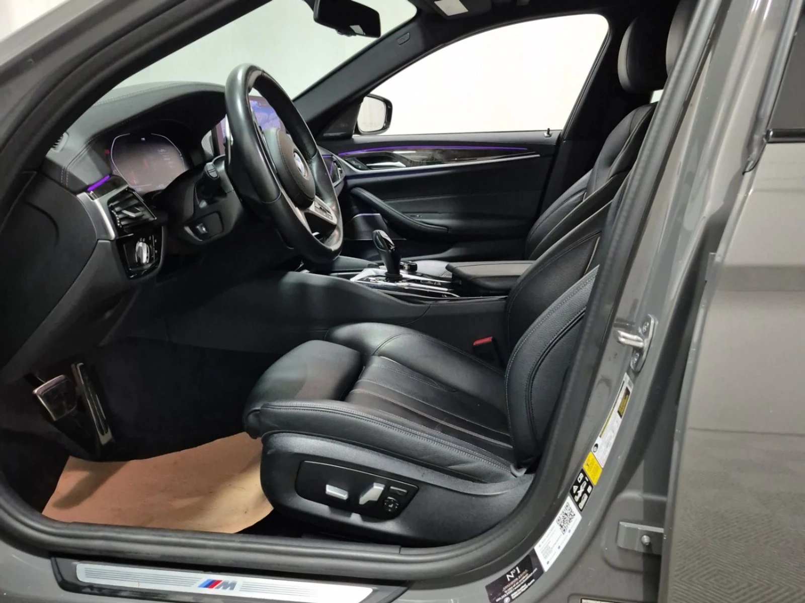BMW 540 xDrive * M Sport * АвтоКредит * (ЦЕНА ДО БГ), снимка 9 - Автомобили и джипове - 55591915