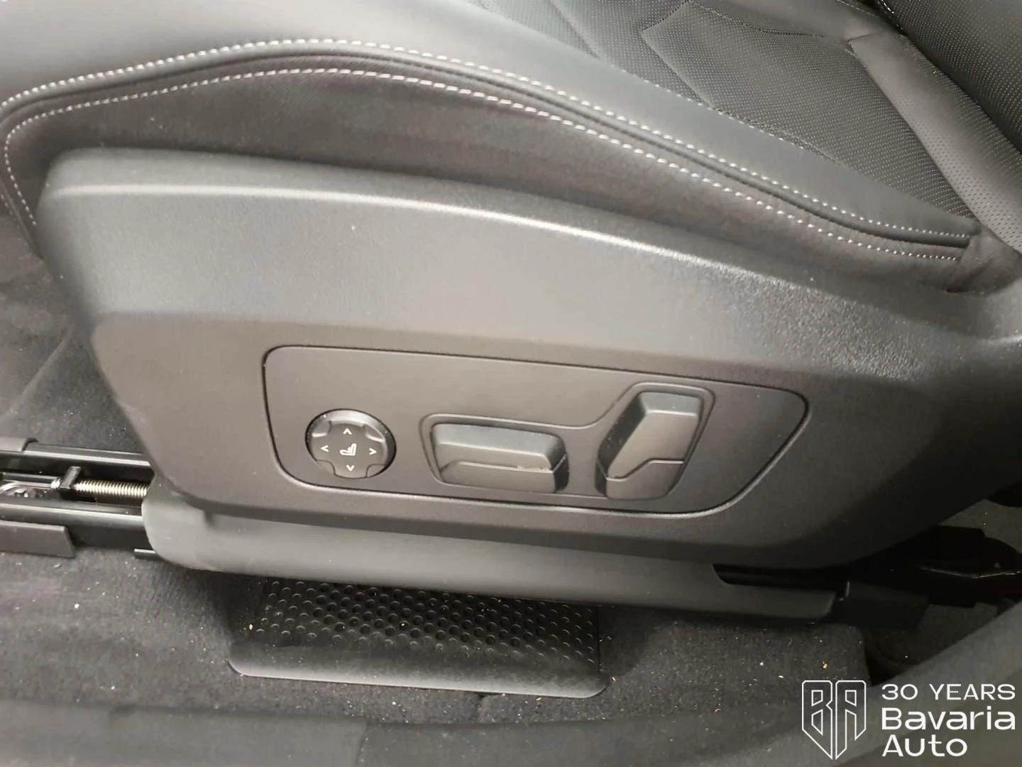 BMW 218 i Active Tourer M Sport Paket Steptronic, снимка 13 - Автомобили и джипове - 55597912