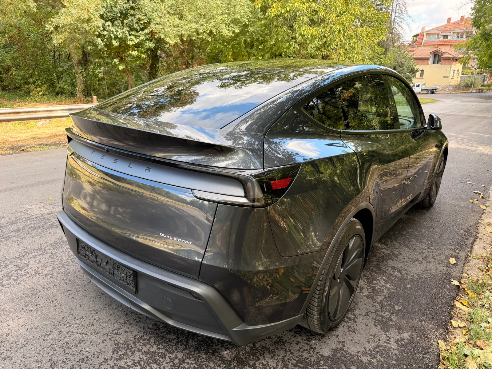 Tesla Y Juniper Long Range Dual Motor ГАРАНЦИЯ, снимка 4 - Автомобили и джипове - 56249170
