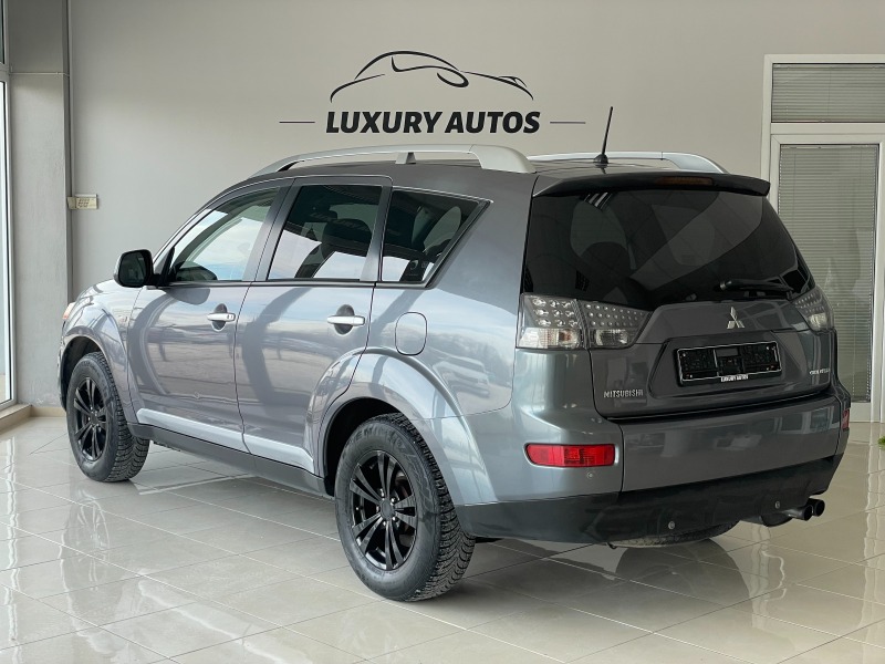 Mitsubishi Outlander 2.2DiD* 4x4* Instyle* 6+ 1* 2 комплекта джанти и г, снимка 6 - Автомобили и джипове - 46274990