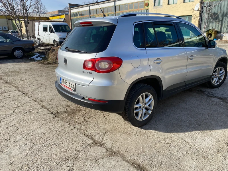 VW Tiguan, снимка 4 - Автомобили и джипове - 48584762