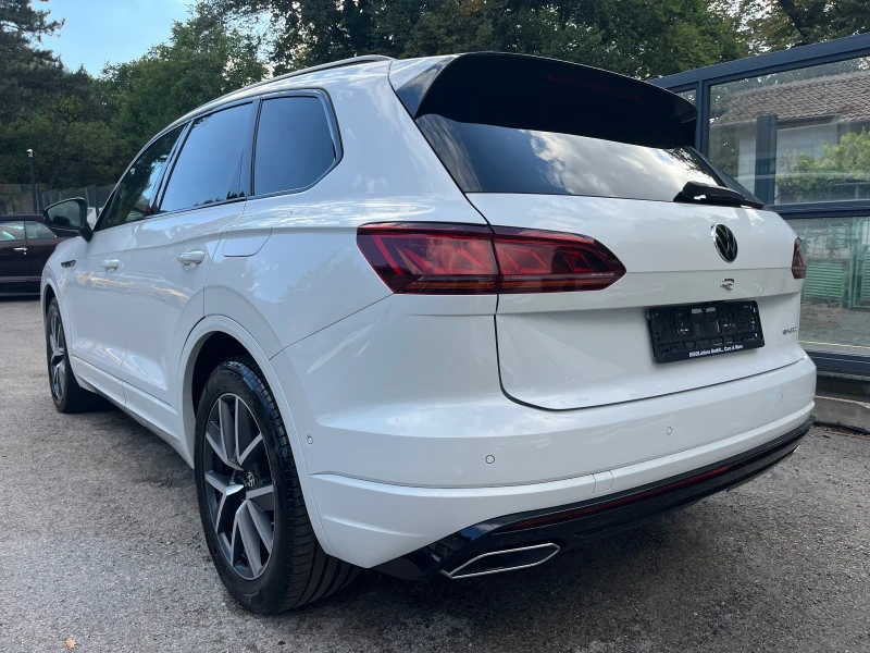 VW Touareg 3.0/R-line/eHybrid/4Motion, снимка 5 - Автомобили и джипове - 51727922