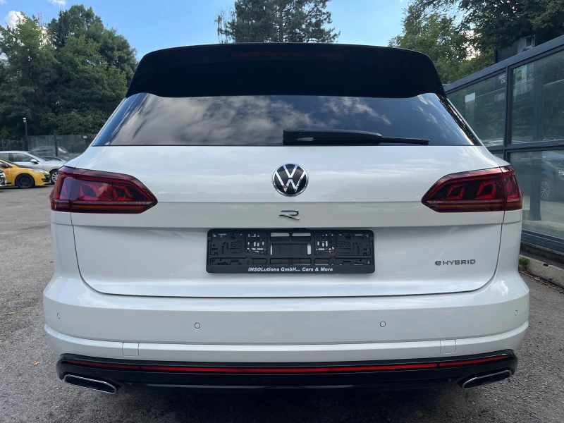 VW Touareg 3.0/R-line/eHybrid/4Motion, снимка 6 - Автомобили и джипове - 51727922