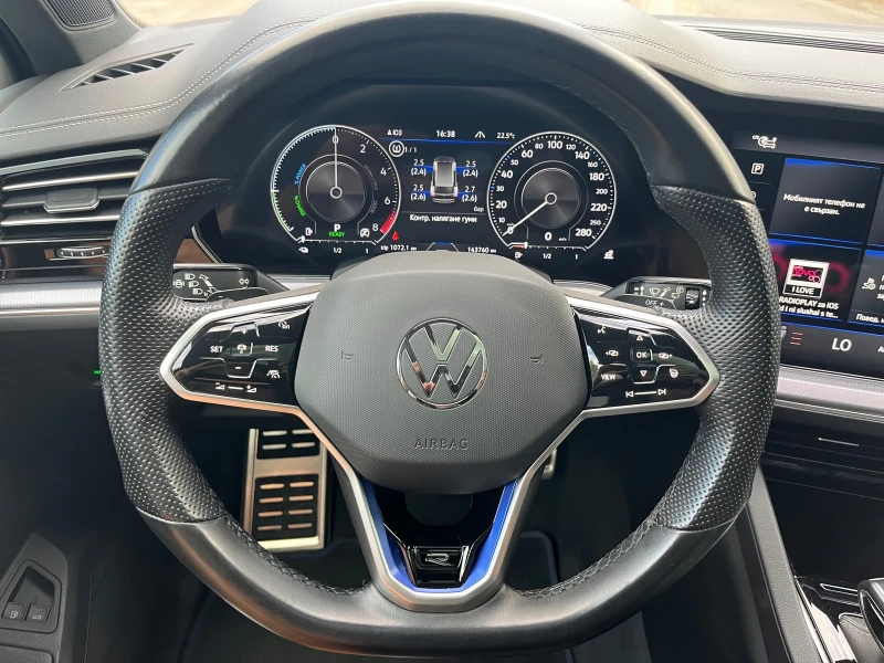 VW Touareg 3.0/R-line/eHybrid/4Motion, снимка 10 - Автомобили и джипове - 51727922