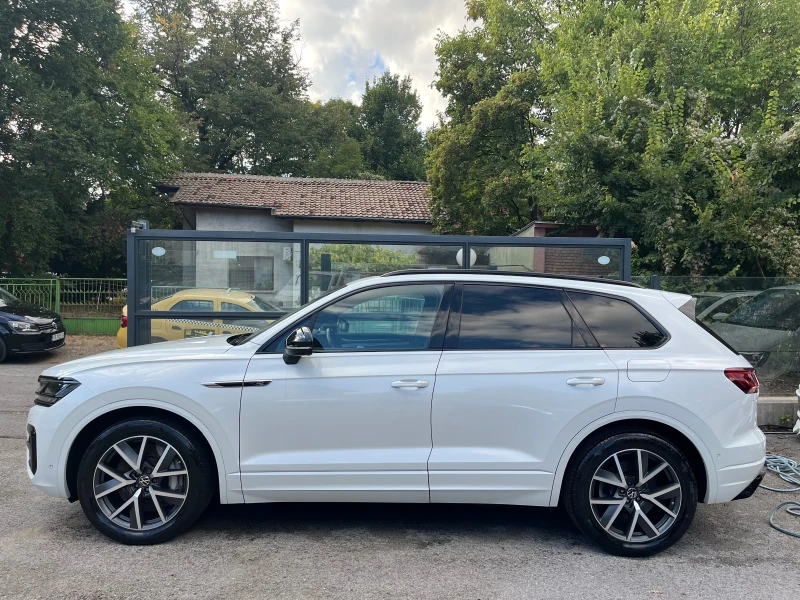 VW Touareg 3.0/R-line/eHybrid/4Motion, снимка 7 - Автомобили и джипове - 51727922