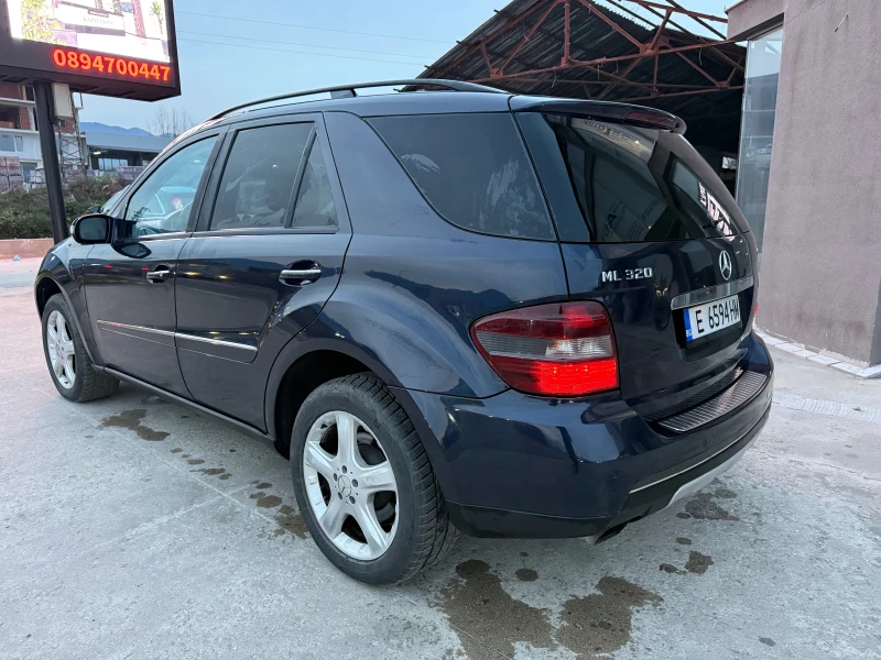 Mercedes-Benz ML 320, снимка 4 - Автомобили и джипове - 52630233