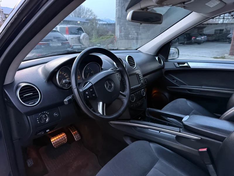 Mercedes-Benz ML 320, снимка 10 - Автомобили и джипове - 52630233