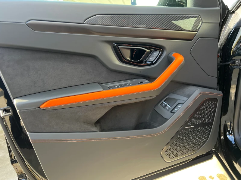 Lamborghini Urus SE New, снимка 15 - Автомобили и джипове - 52703072