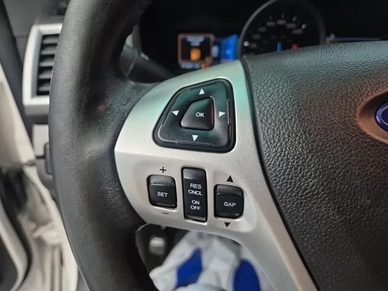 Ford Explorer 3.5 AWD, снимка 14 - Автомобили и джипове - 54350154