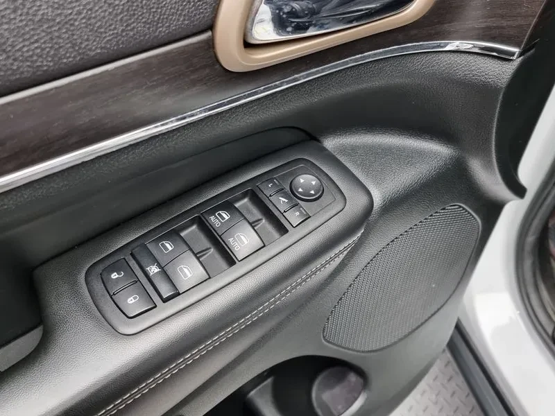 Jeep Cherokee 3.0D | Mobile.bg � ����������� 14