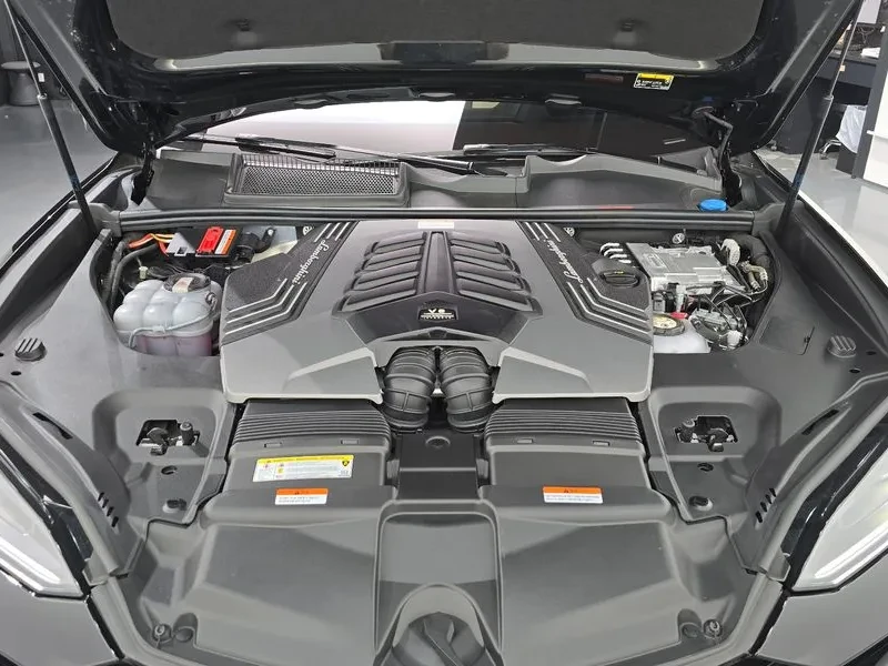 Lamborghini Urus 4.0 V8 SE, снимка 6 - Автомобили и джипове - 54930565