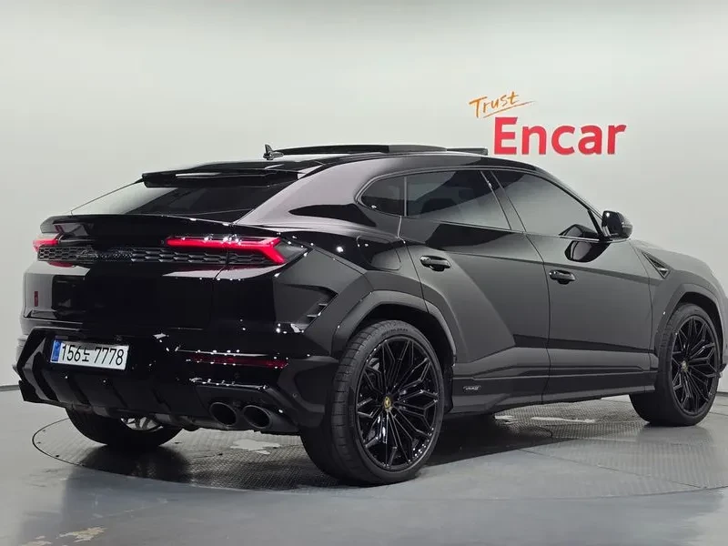 Lamborghini Urus 4.0 V8 SE, снимка 2 - Автомобили и джипове - 54930565