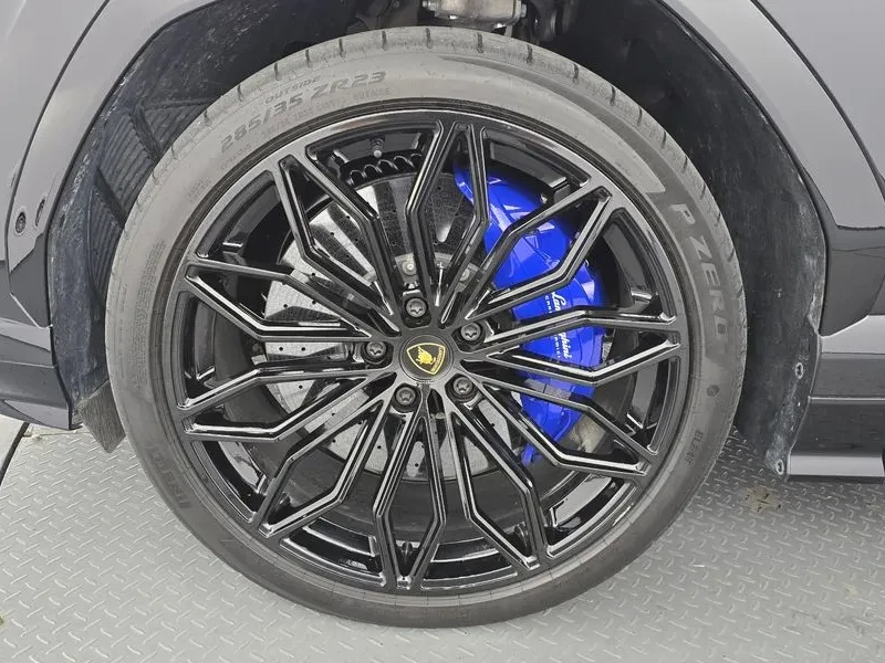 Lamborghini Urus 4.0 V8 SE, снимка 5 - Автомобили и джипове - 54930565