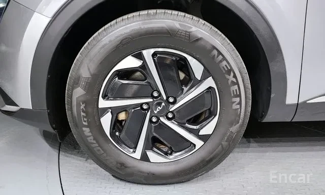 Kia Sportage HYBRID / 4WD / DISTRONIC / ЛИЗИНГ, снимка 5 - Автомобили и джипове - 55631700
