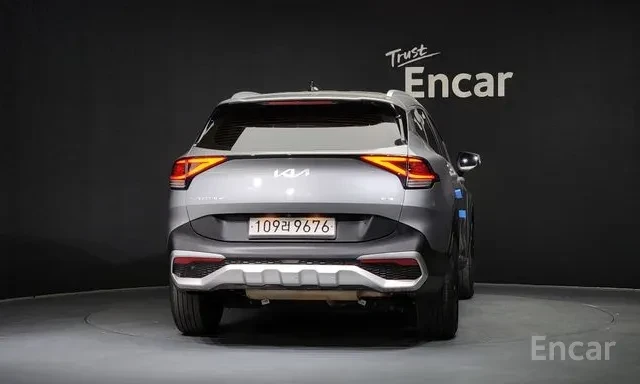 Kia Sportage HYBRID / 4WD / DISTRONIC / ЛИЗИНГ, снимка 4 - Автомобили и джипове - 55631700