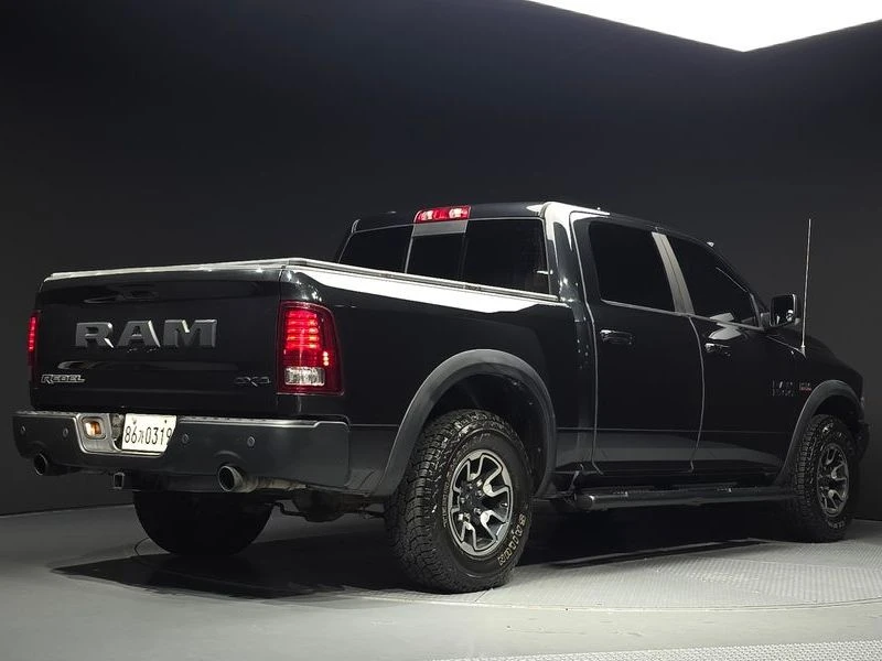 Dodge Ram 5.7| 395к.с., снимка 2 - Автомобили и джипове - 56176984