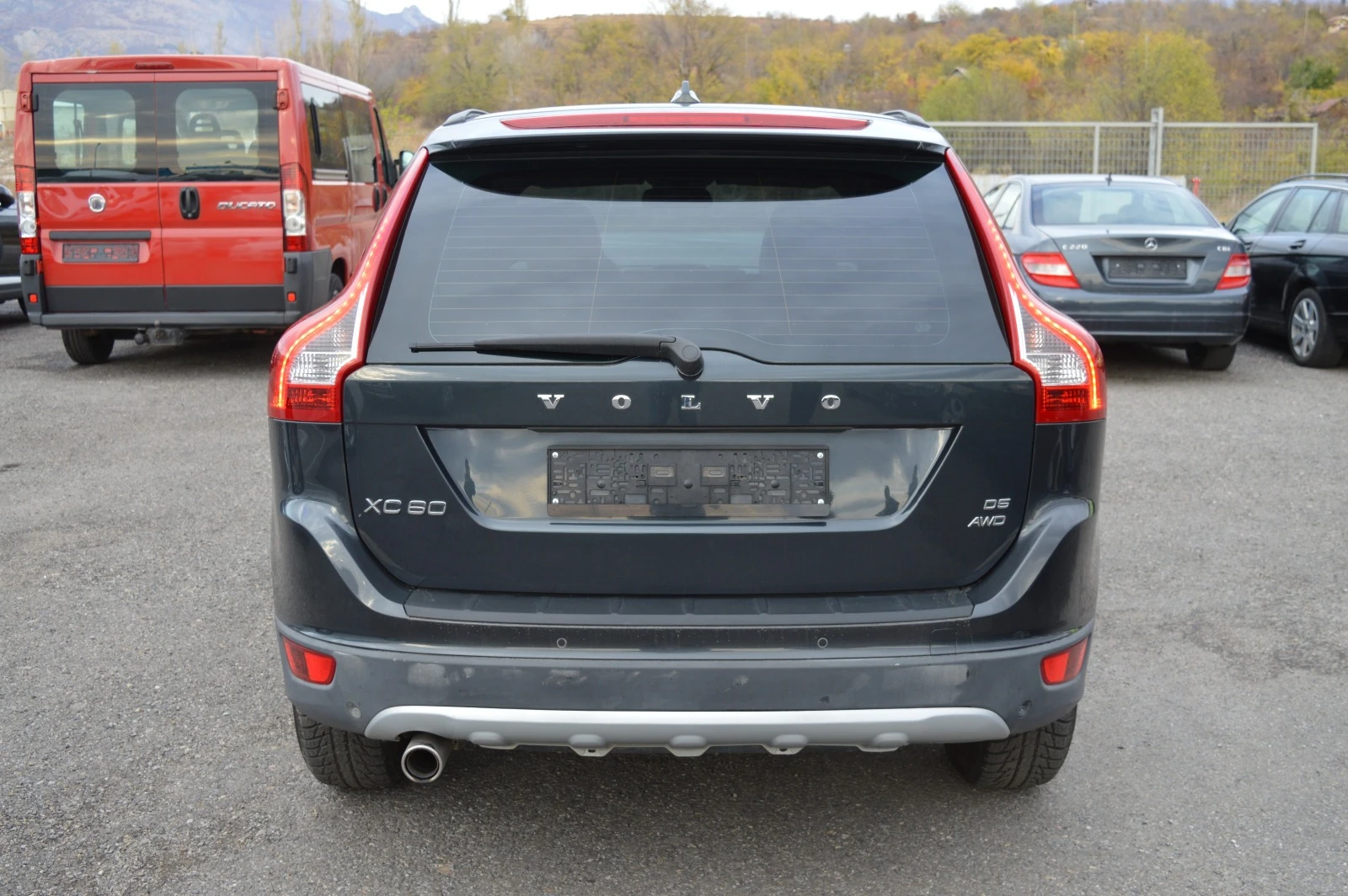 Volvo XC60 2.4-D5-FULL EKSTRI - изображение 6