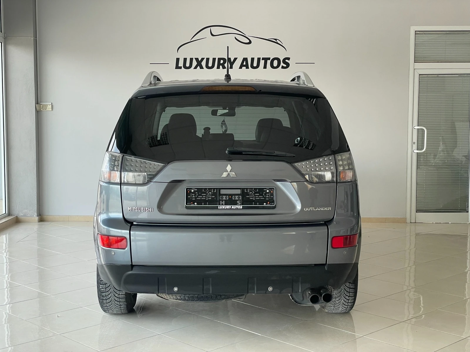 Mitsubishi Outlander 2.2DiD* 4x4* Instyle* 6+ 1* 2 комплекта джанти и г - изображение 8