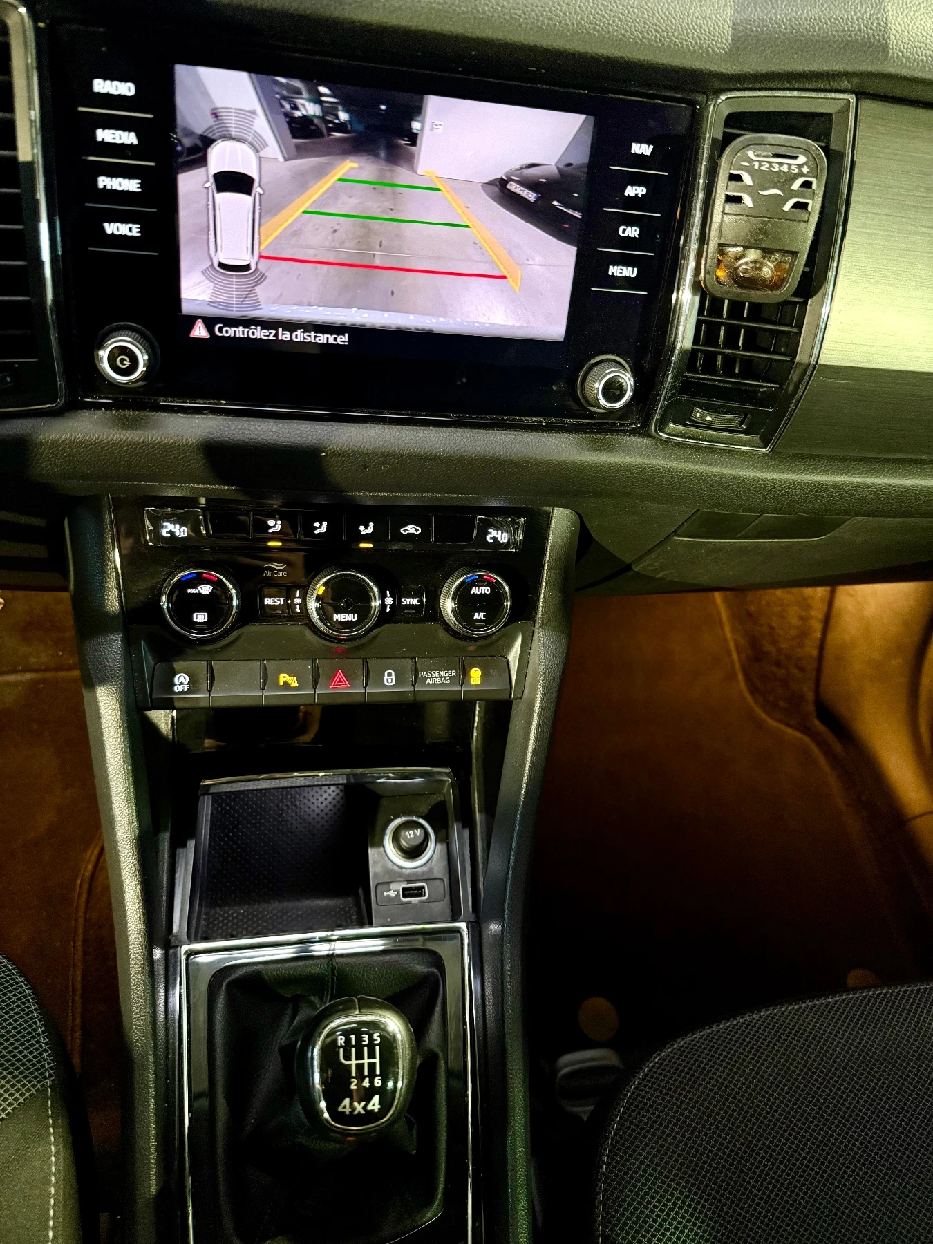 Skoda Kodiaq 2.0* 150* 4x4* НОВ ВНОС - изображение 8