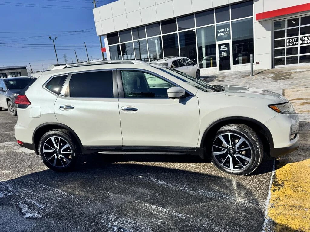 Nissan Rogue AWD SL PLATINUM/ TWO SETS OF TIRES/KEYLESS* КОЖА - изображение 9