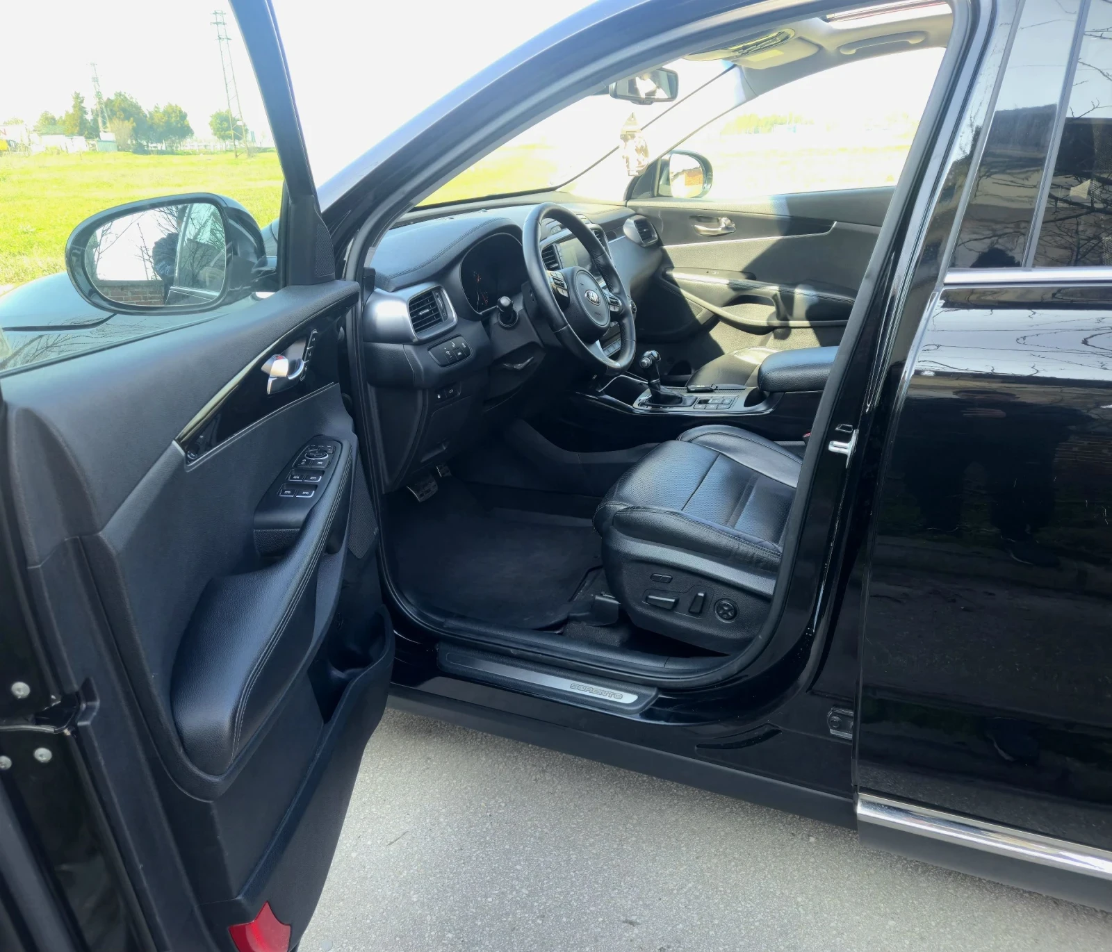 Kia Sorento FULL PLATINIUM 2.2CRDI 4WD CARPLAY WAZE 360 КАМЕРИ - изображение 6